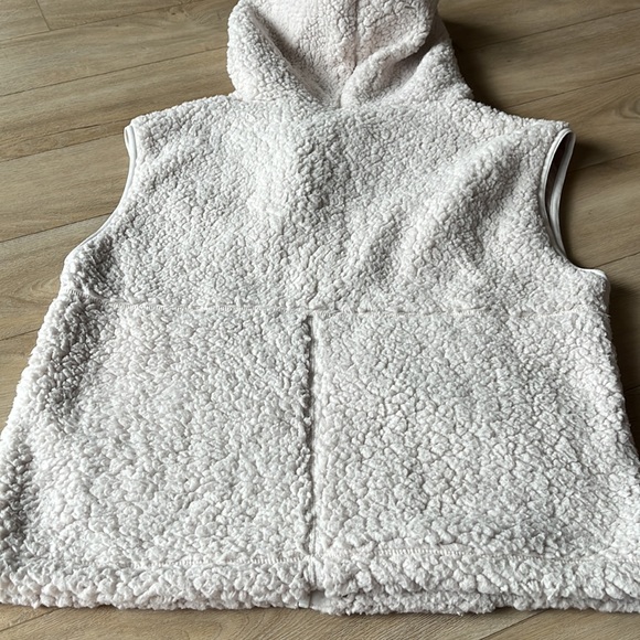 Prana Sherpa polar escape Vest Hooded Medium - Picture 7 of 7